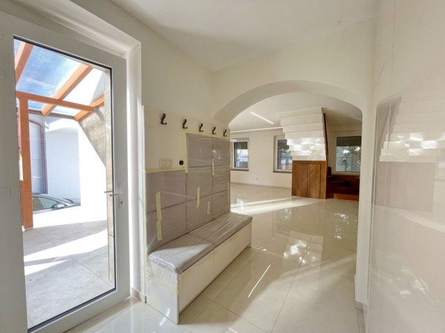 Kiadó családi ház, albérlet, Debrecenben 1000 E Ft / hó