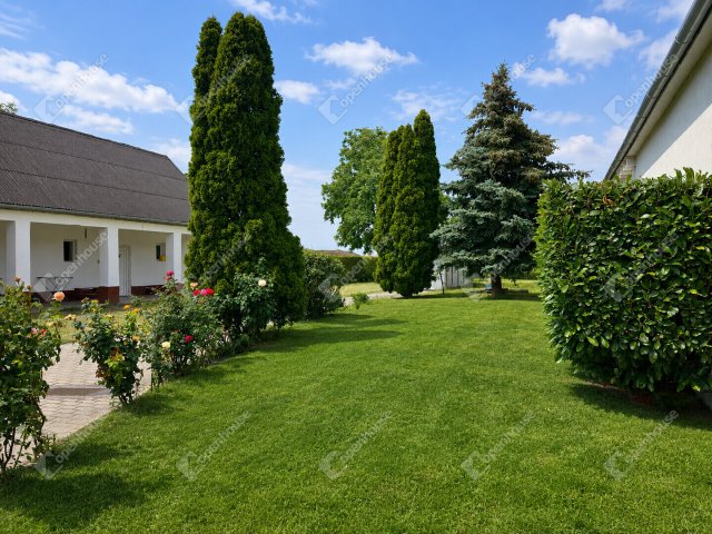 Eladó családi ház, Banán 84.9 M Ft, 3 szobás
