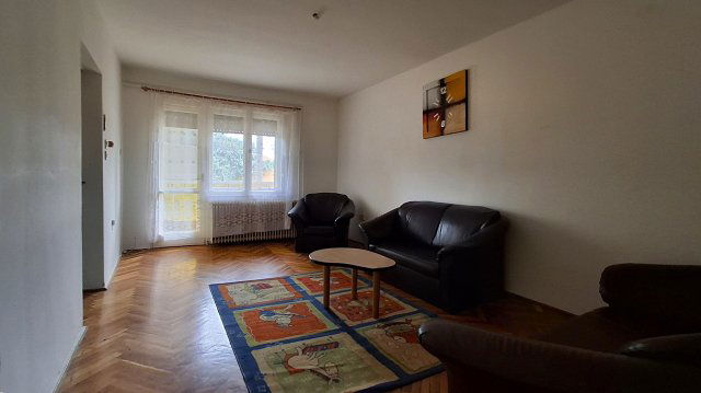 Eladó téglalakás, Gyöngyösön 48.8 M Ft, 3 szobás