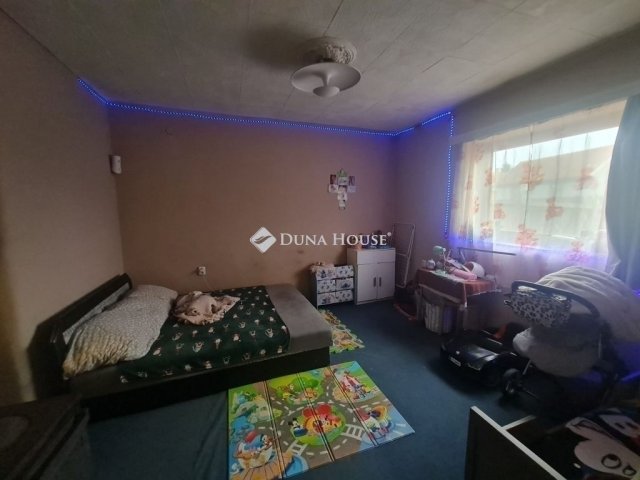 Eladó családi ház, Üllőn 56 M Ft, 3 szobás