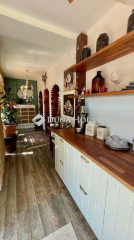 Eladó családi ház, Budapesten, II. kerületben 295 M Ft, 9 szobás