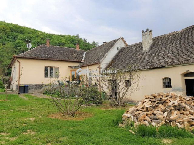 Eladó családi ház, Bátán 9.8 M Ft, 4 szobás