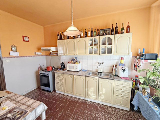 Eladó családi ház, Hajdúsámsonon 63.9 M Ft, 3 szobás