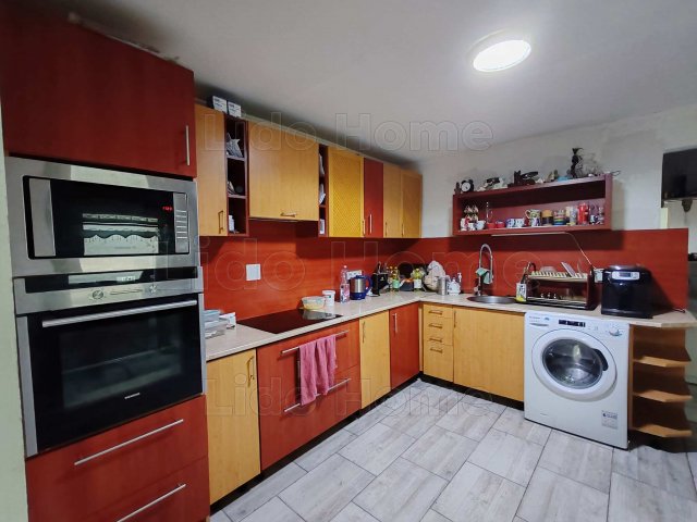 Eladó családi ház, Balatonújlakon 43 M Ft, 2+1 szobás