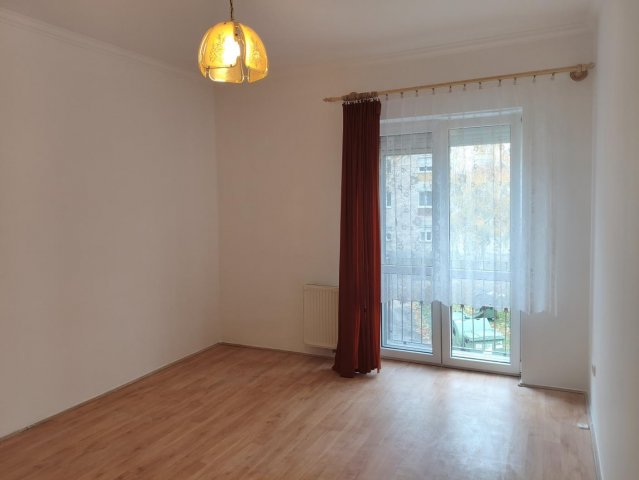 Eladó téglalakás, Oroszlányban 31.9 M Ft, 1 szobás