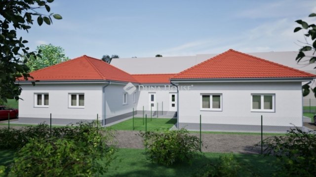 Eladó ikerház, Pécsett 79.9 M Ft, 4 szobás