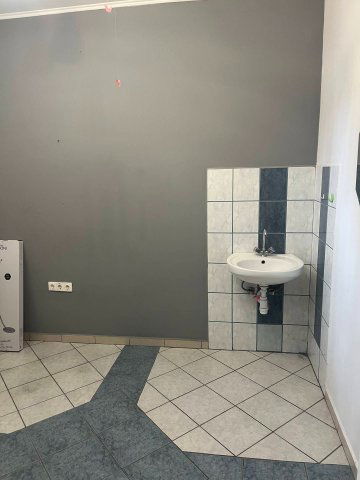 Eladó családi ház, Szirmabesenyőn 109 M Ft