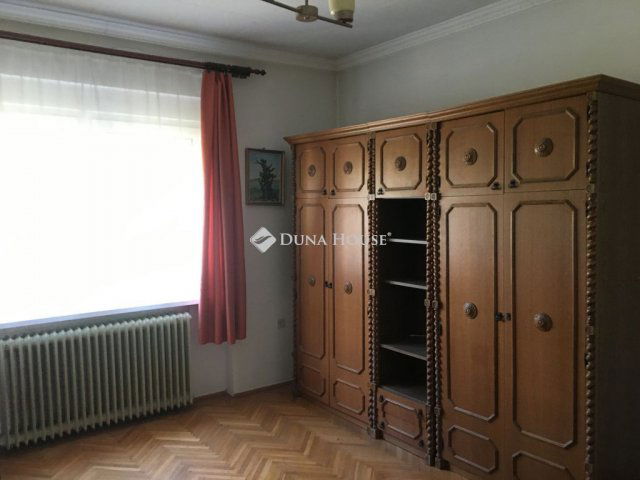 Eladó családi ház, Bicskén 49.9 M Ft, 3 szobás