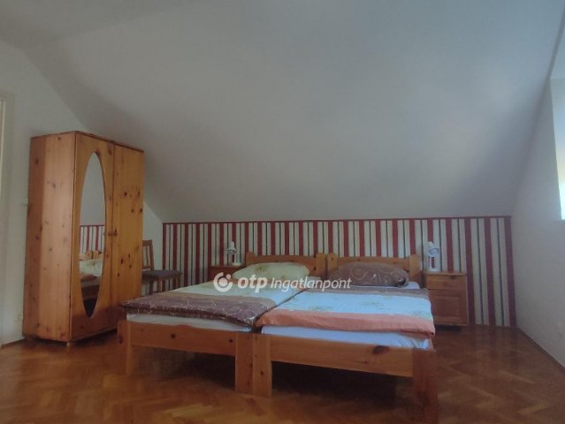 Eladó családi ház, Hajdúszoboszlón 168 M Ft, 5+3 szobás