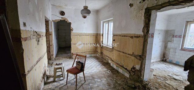Eladó családi ház, Szombathelyen, Sas utcában 35 M Ft, 2 szobás