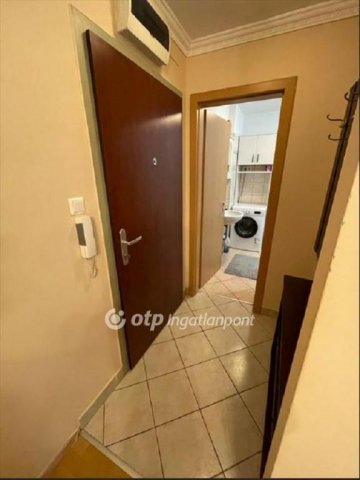 Eladó téglalakás, Budapesten, VIII. kerületben 89.9 M Ft