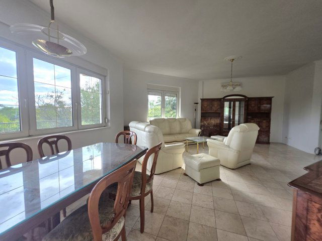 Eladó családi ház, Budapesten, III. kerületben, Farkastorki úton