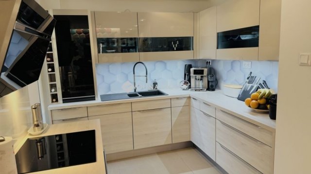 Eladó panellakás, Kecskeméten 66 M Ft, 2 szobás