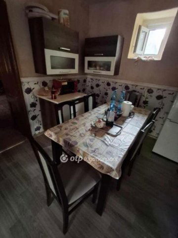 Eladó családi ház, Tápiószelén 19.9 M Ft, 3 szobás