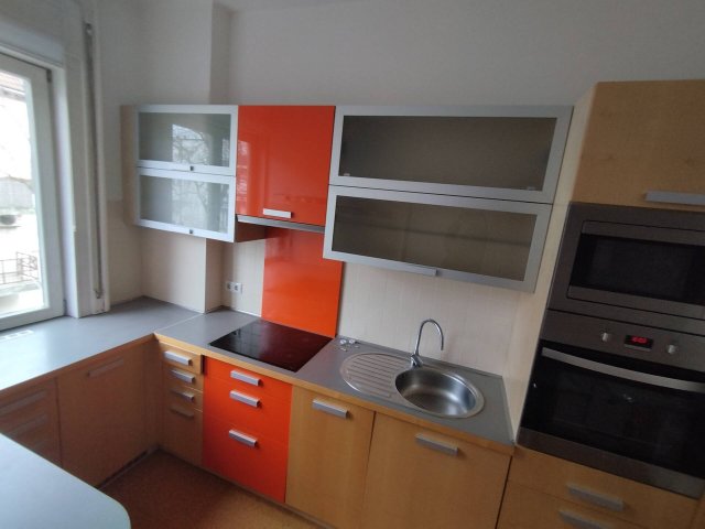 Kiadó téglalakás, albérlet, Budapesten, III. kerületben