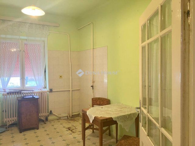 Eladó családi ház, Tiszabercelen 15 M Ft, 3 szobás