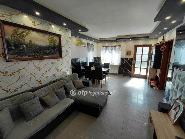 Eladó családi ház, Kápolnán 22 M Ft, 2 szobás