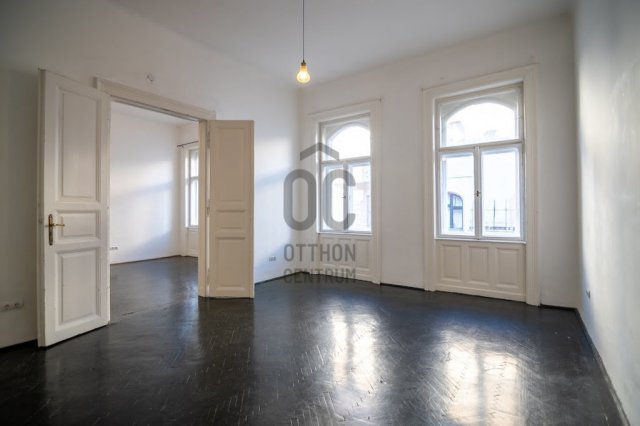 Eladó téglalakás, Budapesten, VII. kerületben 112 M Ft, 3 szobás