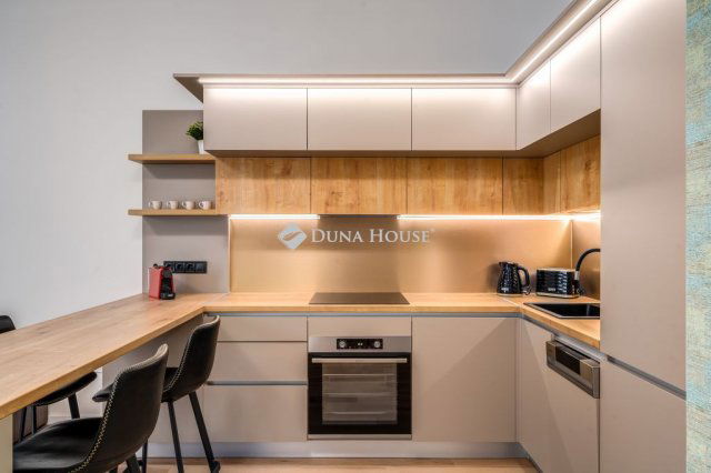 Eladó téglalakás, Budapesten, IX. kerületben 125 M Ft, 3 szobás