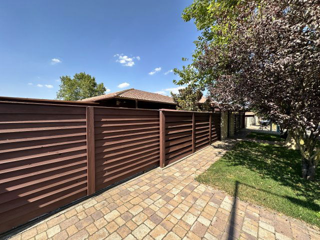 Eladó családi ház, Vecsésen 299 M Ft, 4 szobás