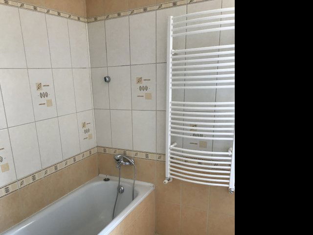 Kiadó téglalakás, albérlet, Debrecenben 350 E Ft / hó, 3 szobás