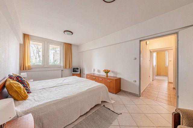 Kiadó téglalakás, albérlet, Balatonfüreden 340 E Ft / hó