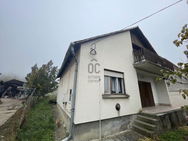 Eladó családi ház, Balatonkenesén 88 M Ft, 4 szobás