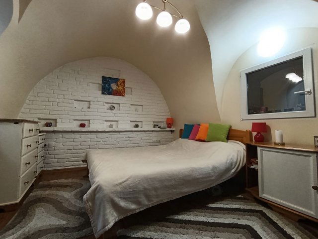 Kiadó téglalakás, albérlet, Veszprémben 200 E Ft / hó