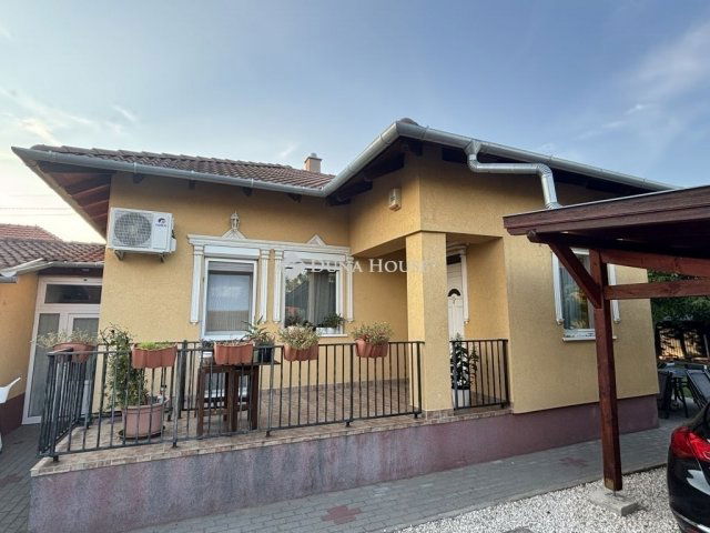 Eladó ikerház, Dunavarsányban 73 M Ft, 4 szobás