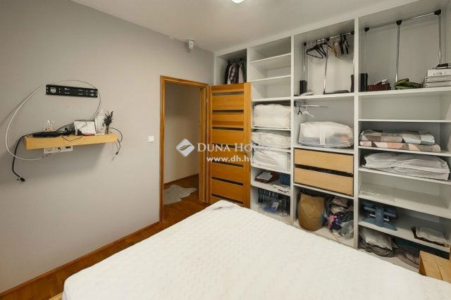 Eladó családi ház, Kecskeméten 89.5 M Ft, 4 szobás