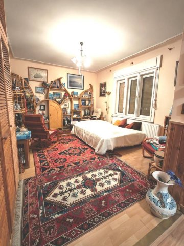 Eladó családi ház, Komáromban 49.9 M Ft, 2 szobás