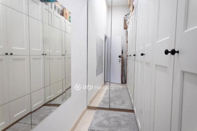 Eladó téglalakás, Budapesten, VII. kerületben 134.9 M Ft