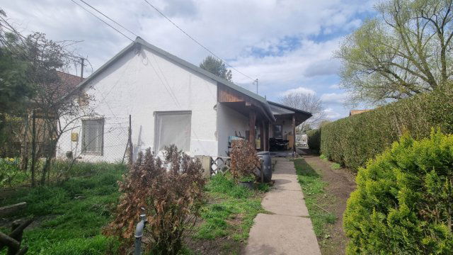 Eladó családi ház, Gödön 61.9 M Ft, 3 szobás