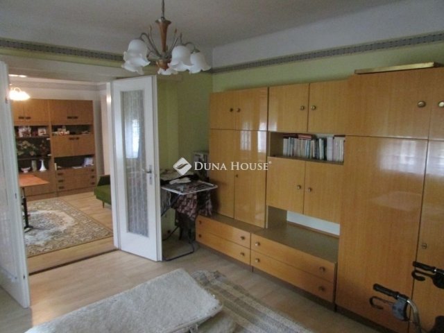 Eladó családi ház, Pilisen 36.9 M Ft, 2 szobás