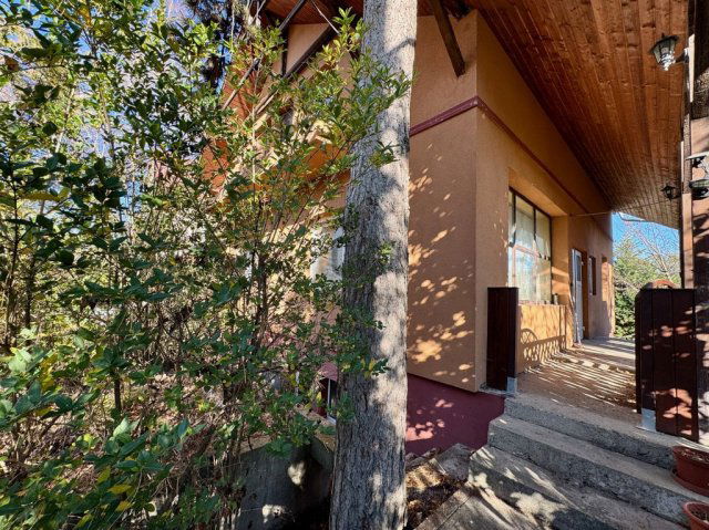 Eladó családi ház, Kerepesen 99.9 M Ft, 7 szobás