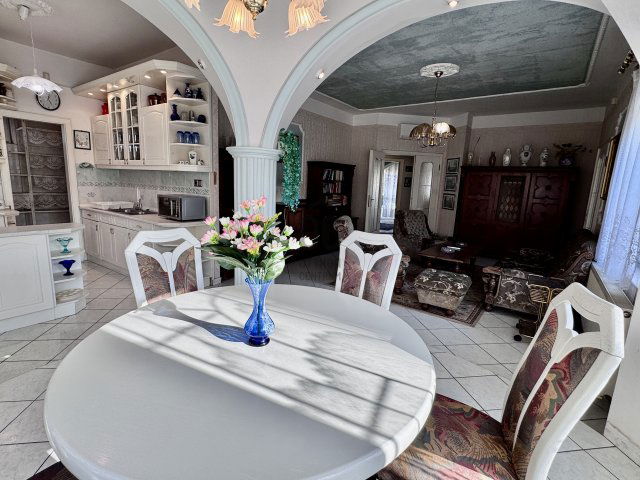 Eladó családi ház, Budapesten, XVIII. kerületben, Cserép utcában