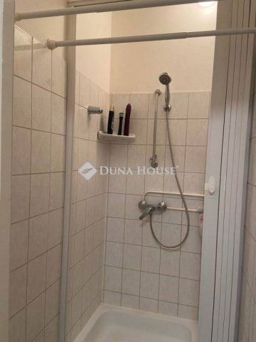 Eladó üzlethelyiség, Budapesten, IX. kerületben 55.9 M Ft