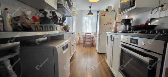 Eladó családi ház, Szegeden 69.9 M Ft, 3 szobás