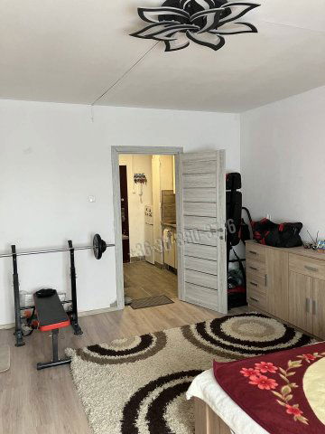 Eladó panellakás, Dunaújvárosban 22.2 M Ft, 1 szobás