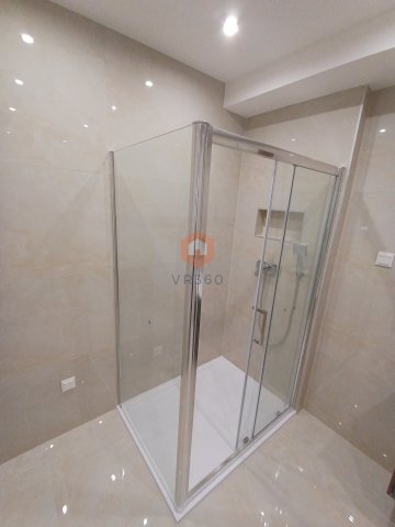 Kiadó téglalakás, albérlet, Pécsett 400 E Ft / hó, 3 szobás