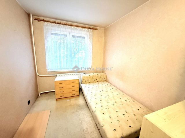 Kiadó panellakás, albérlet, Budapesten, X. kerületben, 3 szobás