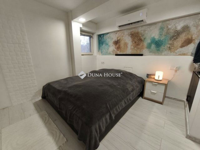 Eladó családi ház, Kisapostagon 35 M Ft, 4 szobás