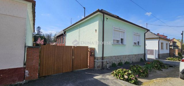 Eladó családi ház, Sorokpolányban 44.9 M Ft, 5 szobás