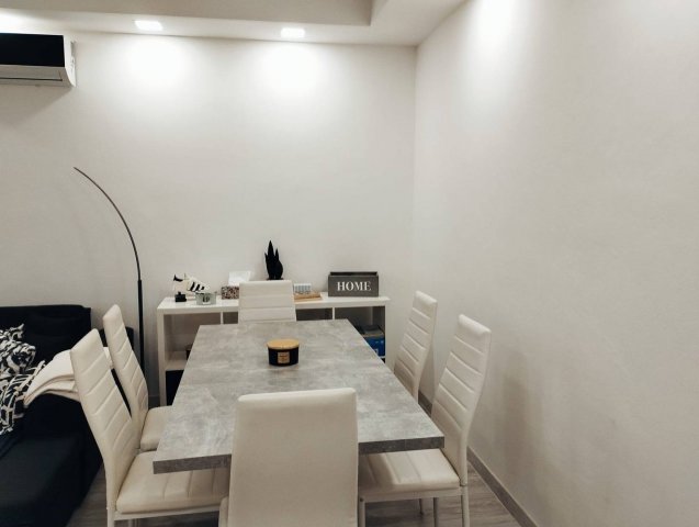 Eladó panellakás, Dunaújvárosban 36.5 M Ft, 1+1 szobás