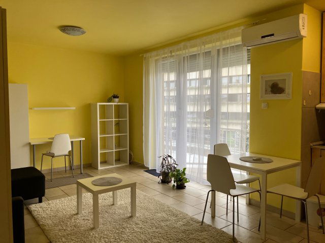 Kiadó téglalakás, albérlet, Szegeden, Bakay Nándor utcában