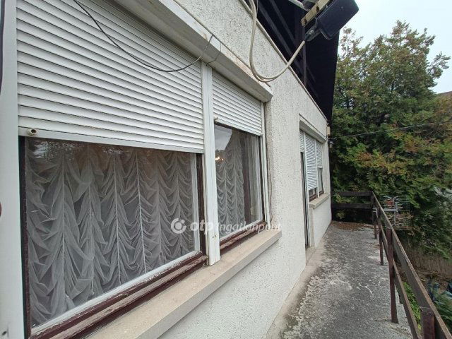 Eladó családi ház, Budakeszin 104 M Ft, 4 szobás