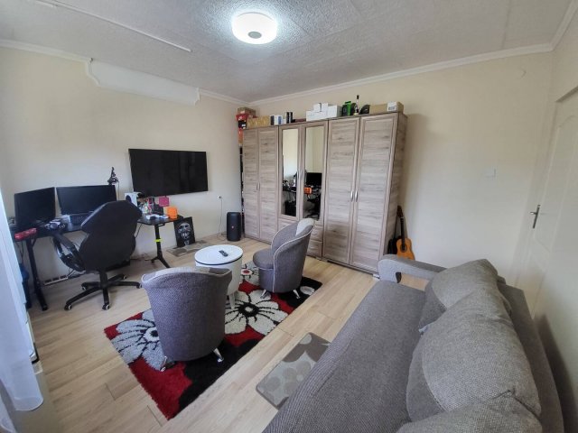 Eladó családi ház, Hatvanban, Béke úton 92 M Ft, 3 szobás