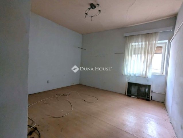 Eladó családi ház, Kecskeméten 19.9 M Ft, 3 szobás