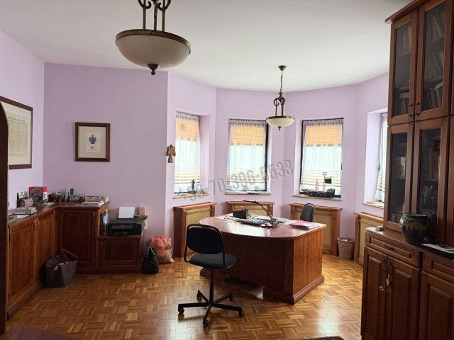 Eladó családi ház, Gödöllőn 330 M Ft, 7 szobás