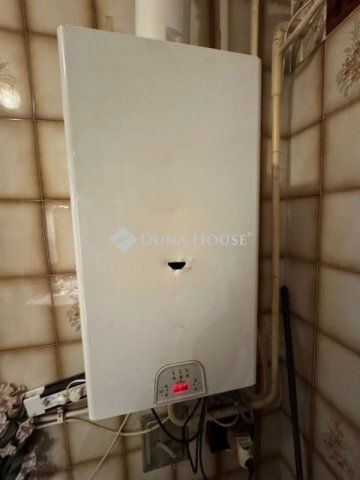 Eladó családi ház, Kecskeméten 69.9 M Ft, 4 szobás